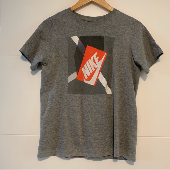 Nike | Graphic Tee Shirt - Picture 1 of 11